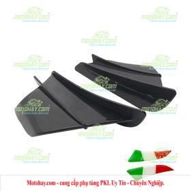 Nhựa đen bóng mẫu 4